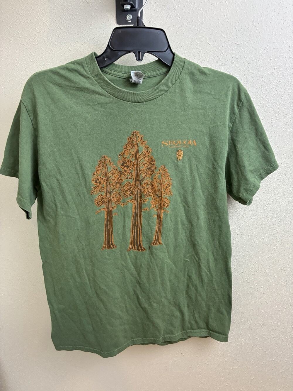 Gildan Women’s Sequoia National Park Graphic Tee size medium 100% Cotton